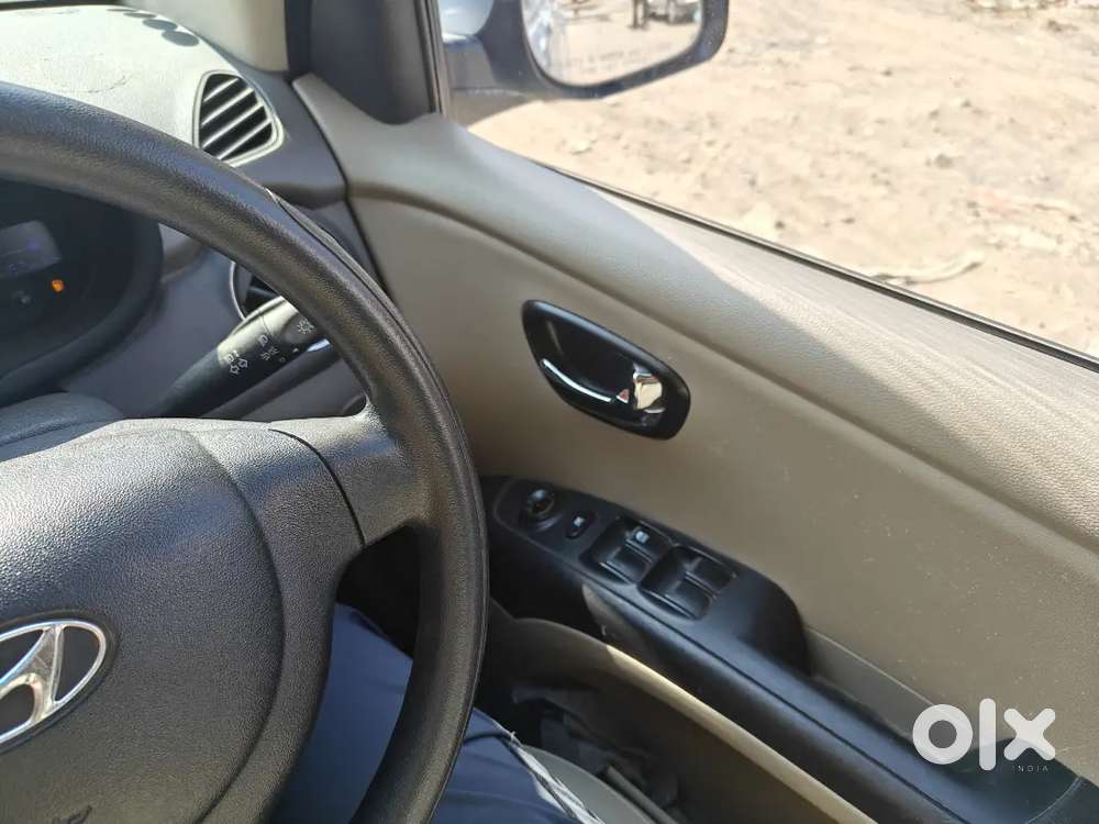 Hyundai I10 2011 Petrol Well Maintained With Service Record