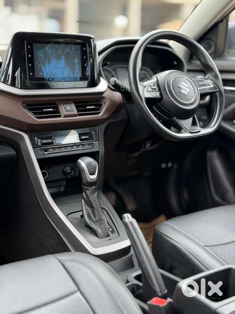 Maruti Suzuki Brezza 1.5 Zxi At Smart Hybrid, 2022, Petrol