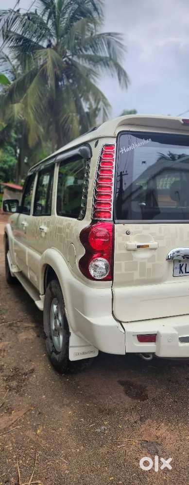 Mahindra Scorpio Classic 2010 Diesel Manual