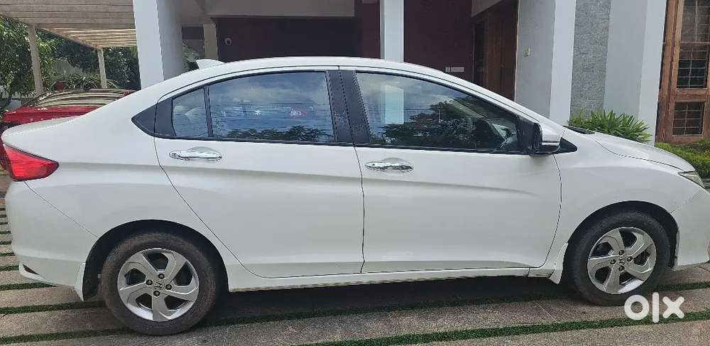 Honda City 1.5 V 2015