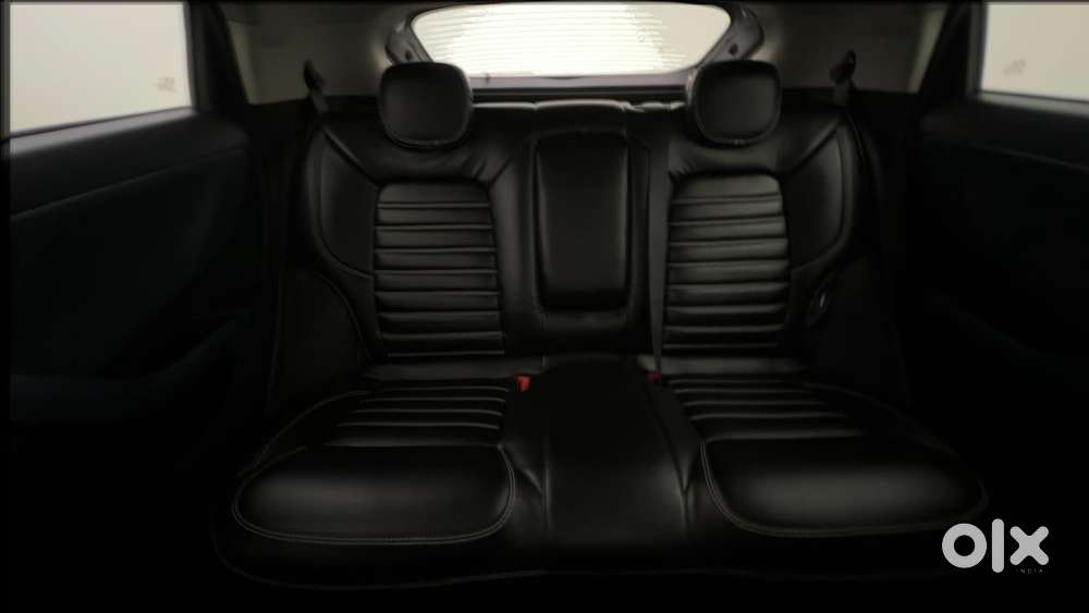Tata Curvv Accomplished Plus A 1.2 Hyperion Gdi Petrol 6mt, 2024, Pe..