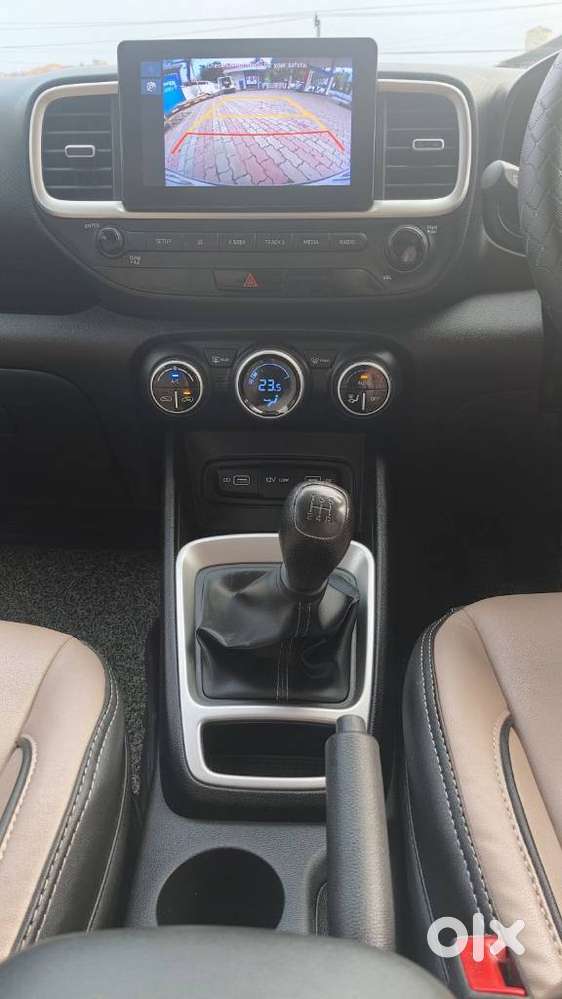 Hyundai Venue 1.2 S Plus, 2022, Petrol