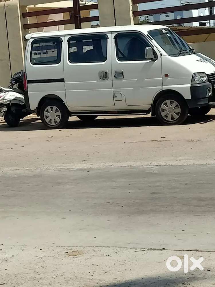 Maruti Suzuki Eeco 2023 Variant 5 Str Ac Cng