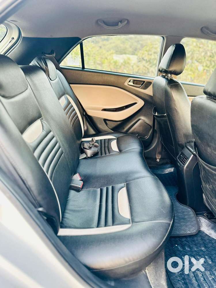 Hyundai Elite I20 Sportz (o) 1.4, 2015, Diesel