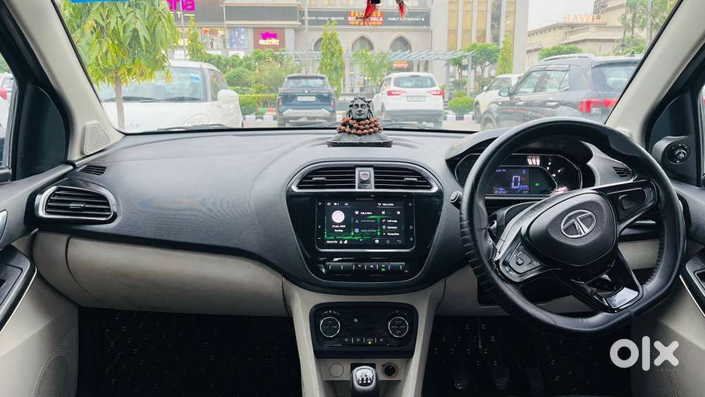 2022 Tata Tiago Xza Plus Dual Tone