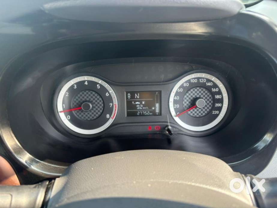 Hyundai Aura 1.2 S Petrol Amt, 2020, Petrol