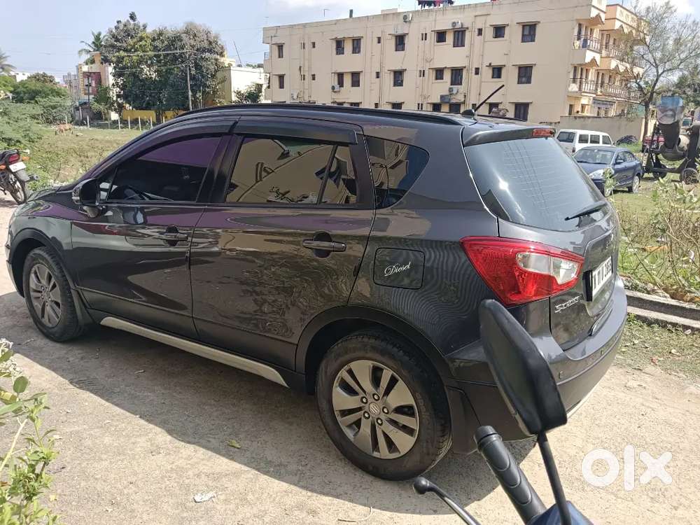 2016 Model
Singal Owner 
Top Model