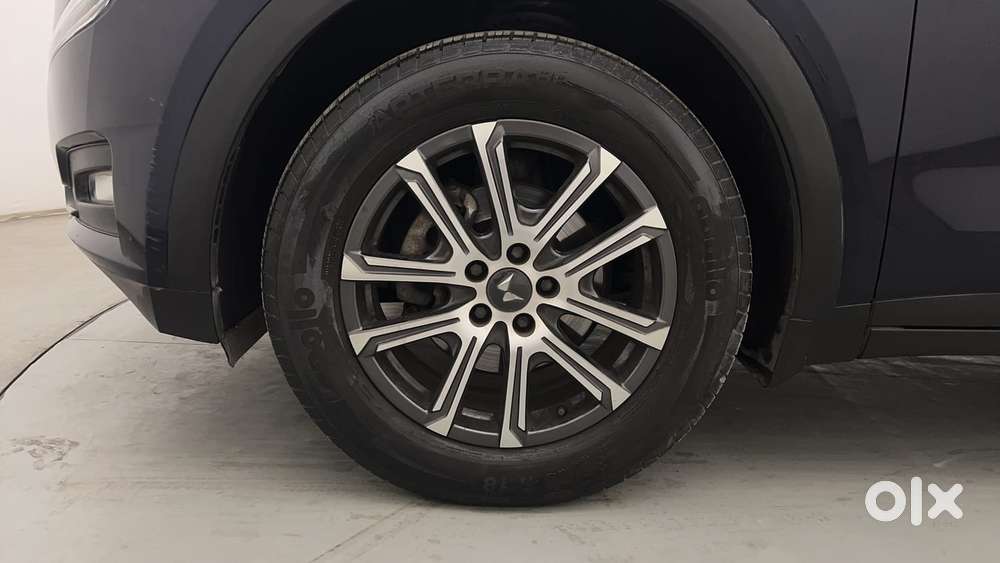 Mahindra Xuv700 2.2 Ax 7 Diesel Mt Luxury Pack Str, 2023, Diesel