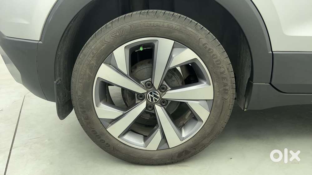 Volkswagen Taigun Topline 1.0 Tsi At (electric Seats), 2022, Petrol
