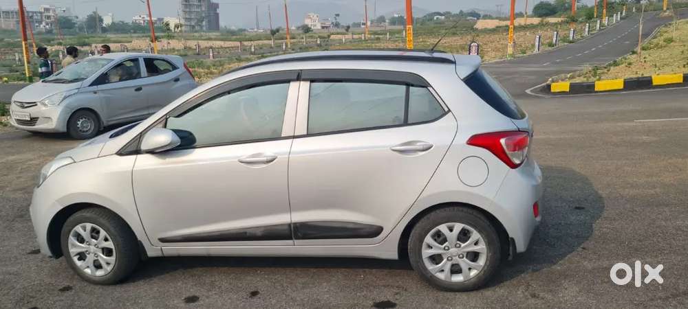 Hyundai Grand I 10 Sportz In Mint Condition