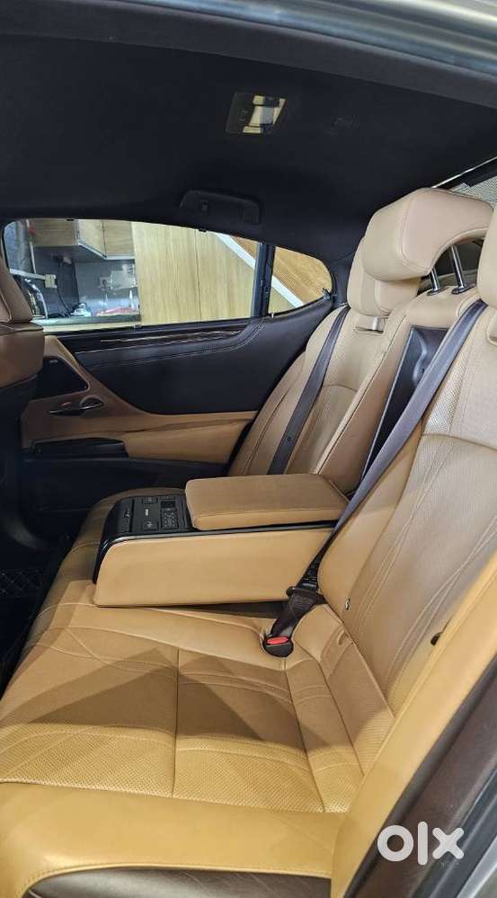 Lexus Es 300h Luxury, 2020, Cng & Hybrids