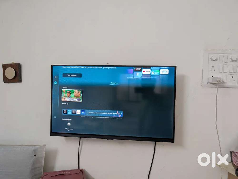 In warranty Samsung Smart TV Almost New