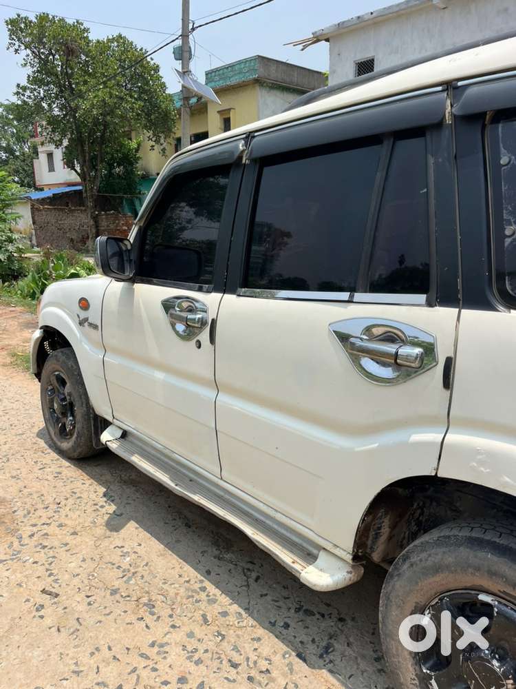 Mahindra Scorpio 2010 Diesel Car