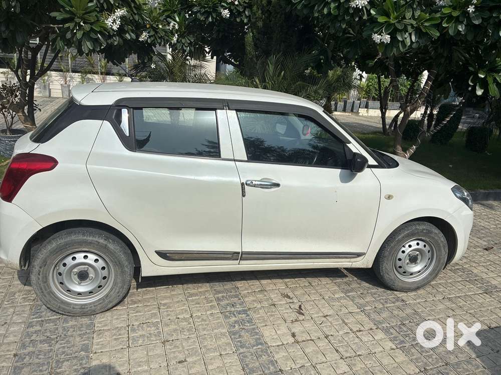 Maruti Suzuki Swift Petrol 2022