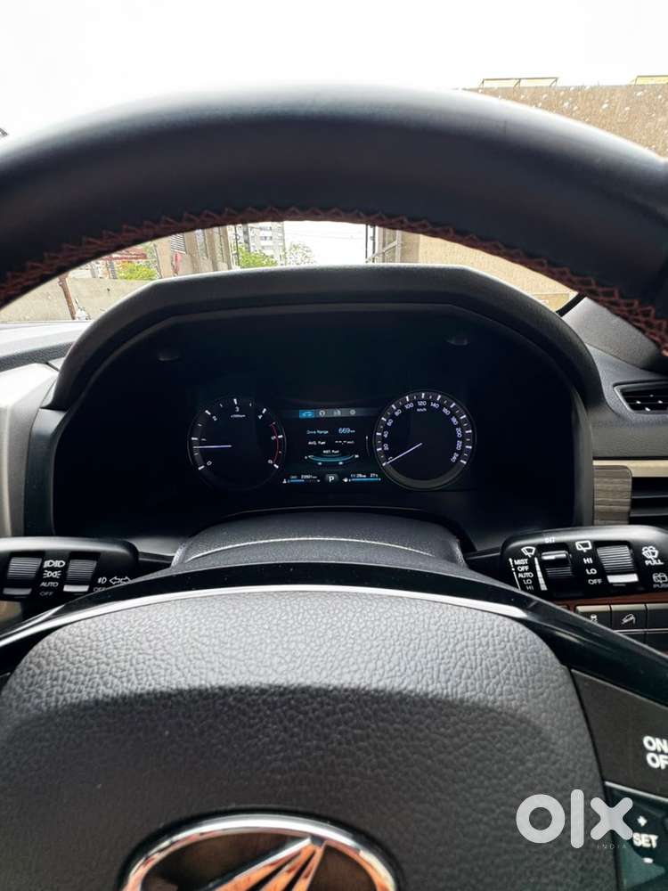 Mahindra Alturas G4 2019 Diesel