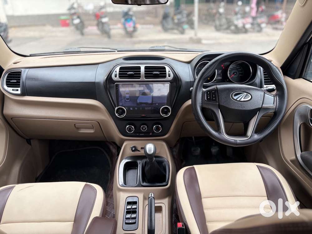 Mahindra Tuv 300 T10, 2020, Diesel