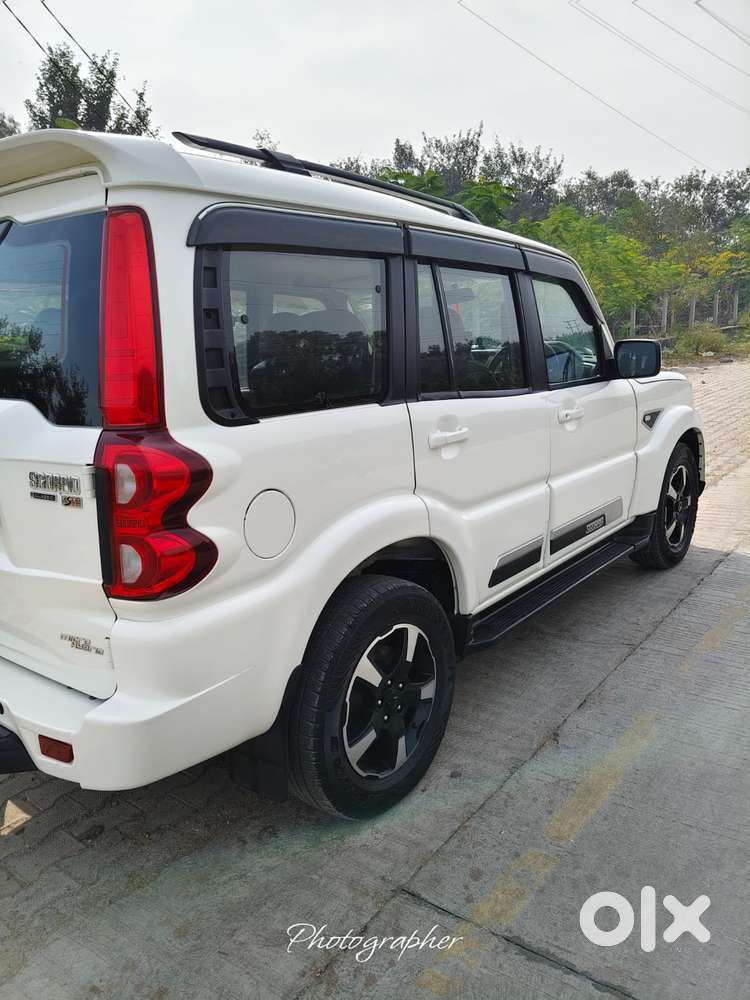 Mahindra Scorpio Classic 2.2 S 11 Mt 7 Str, 2022, Diesel