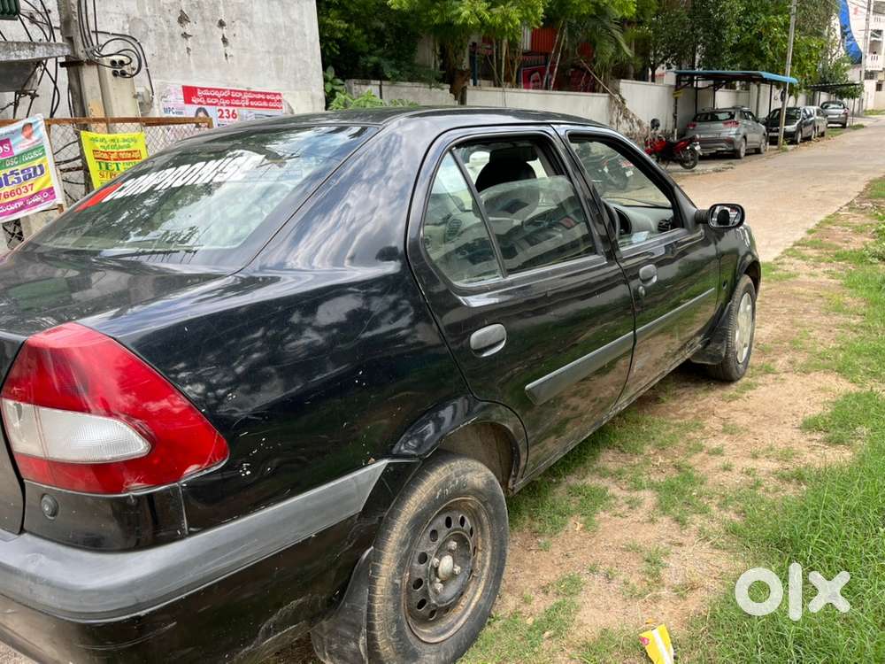 Ford Ikon 2004 Manual