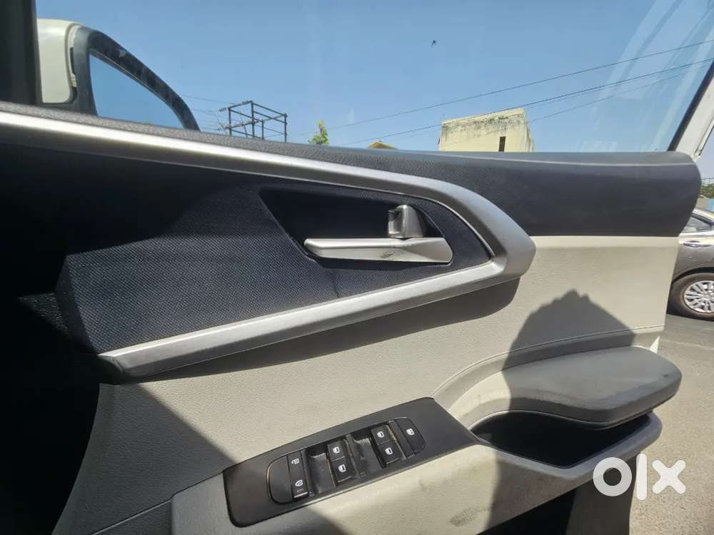 Kia Carens 2023 Diesel Well Maintained