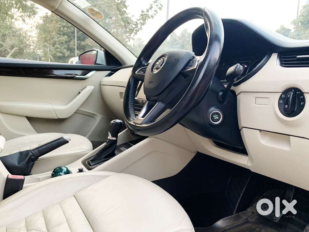 Skoda Octavia Elegance 1.8 Tsi At, 2016, Petrol