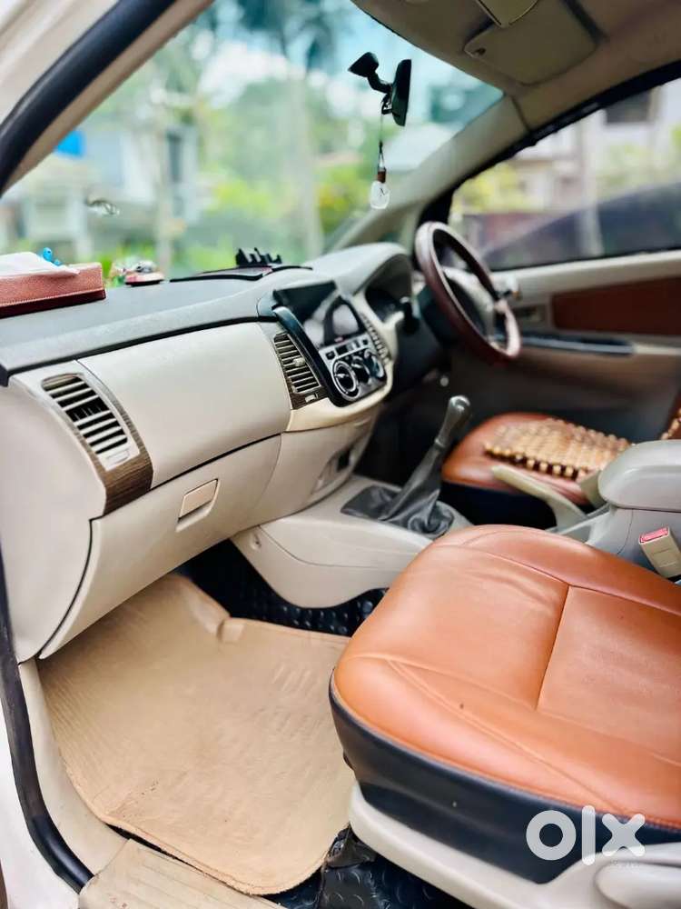 Toyota Innova .model 31/12/2009 G4.original Kerala