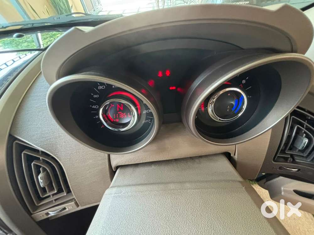 Mahindra Xuv500 Diesel 111850 Km Driven