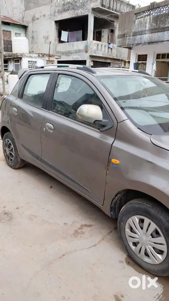 Nissan Dustango