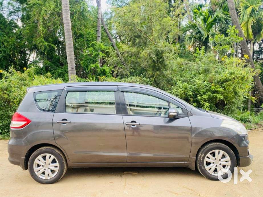 Maruti Suzuki Ertiga Vxi At, 2017, Petrol