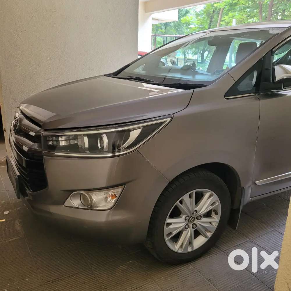 Toyota Innova Crysta 2016 Diesel 221442 Km