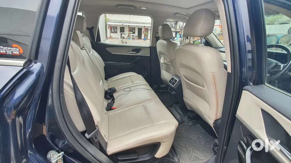 Mahindra Xuv700 Top End Luxury