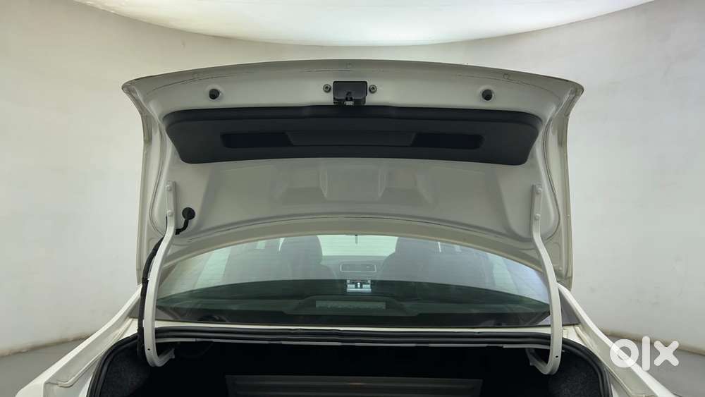 Skoda Rapid 1.0 Style At, 2021, Petrol