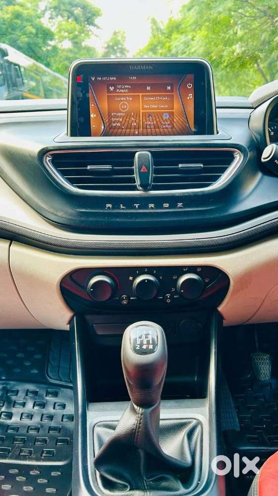 Tata Altroz 1.2 Xm Plus, 2021, Petrol