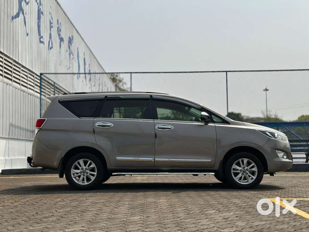 Toyota Innova Crysta