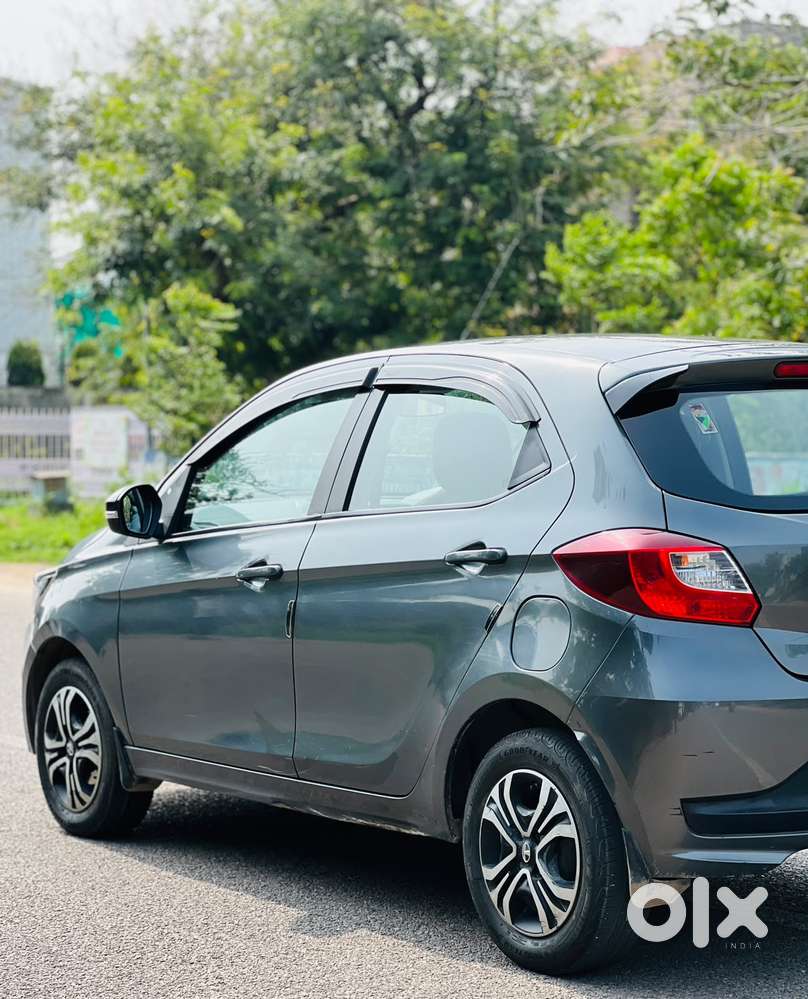 Tata Tiago 1.2 Revotron Xt (o), 2023, Petrol
