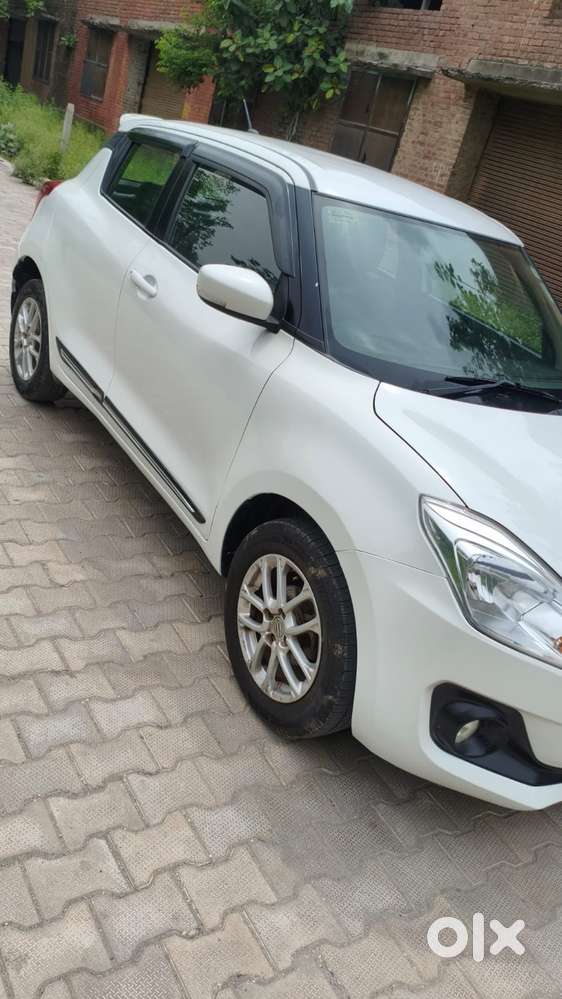 Maruti Suzuki Swift Vxi + Manual, 2020, Petrol