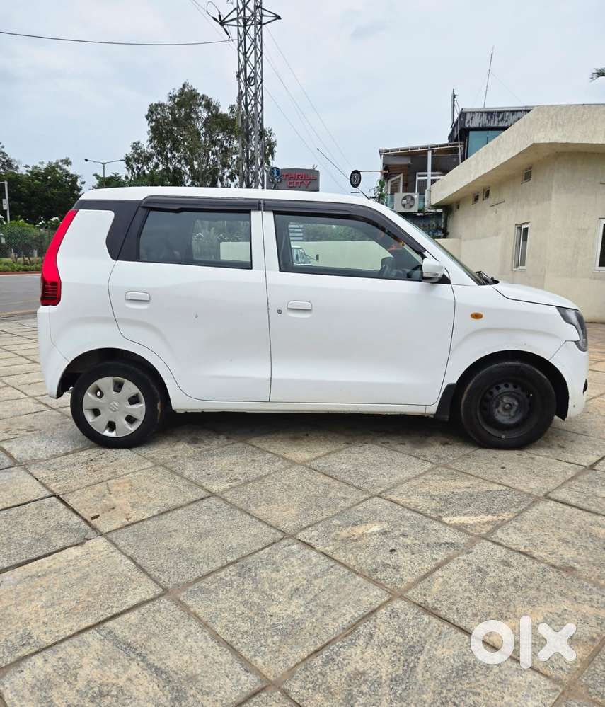 Maruti Suzuki Wagon R 1.0 Vxi Amt, 2022, Petrol