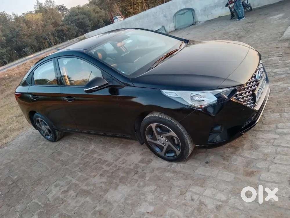 Hyundai Verna 2021 Diesel 950000 Km Driven