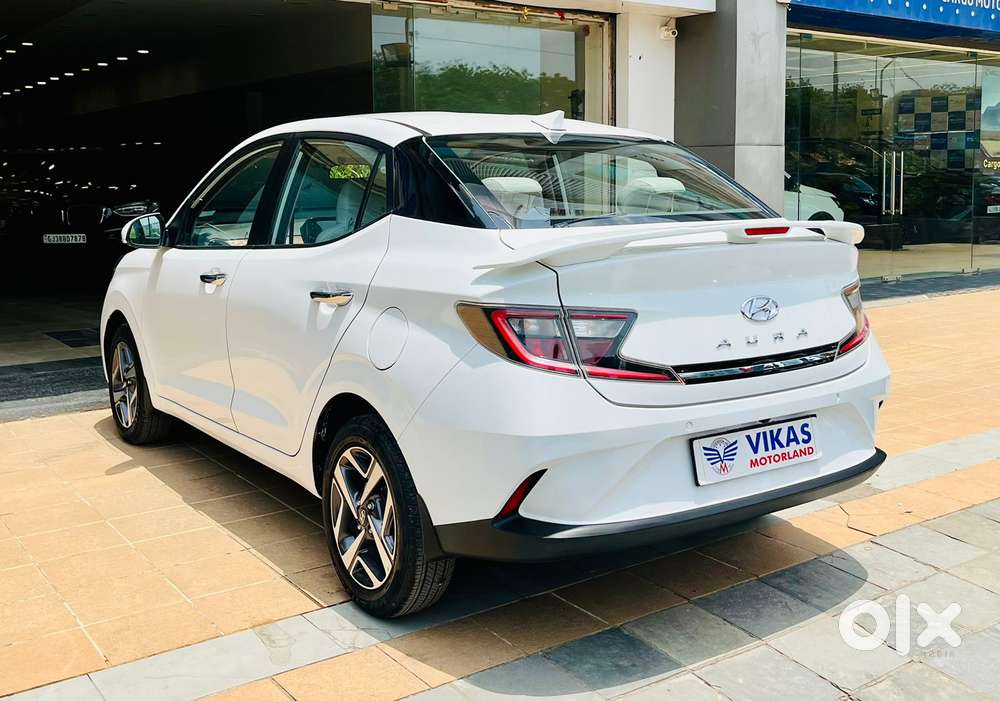 Hyundai Aura Sx Plus Automatic, 2022, Petrol