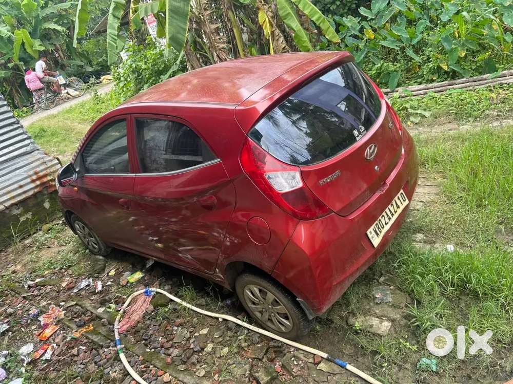Hyundai Eon Magna + 2013 Petrol Manual