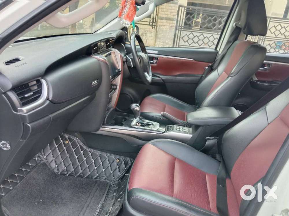 Toyota Fortuner Legender 4x2 At 2.8, 2021, Petrol