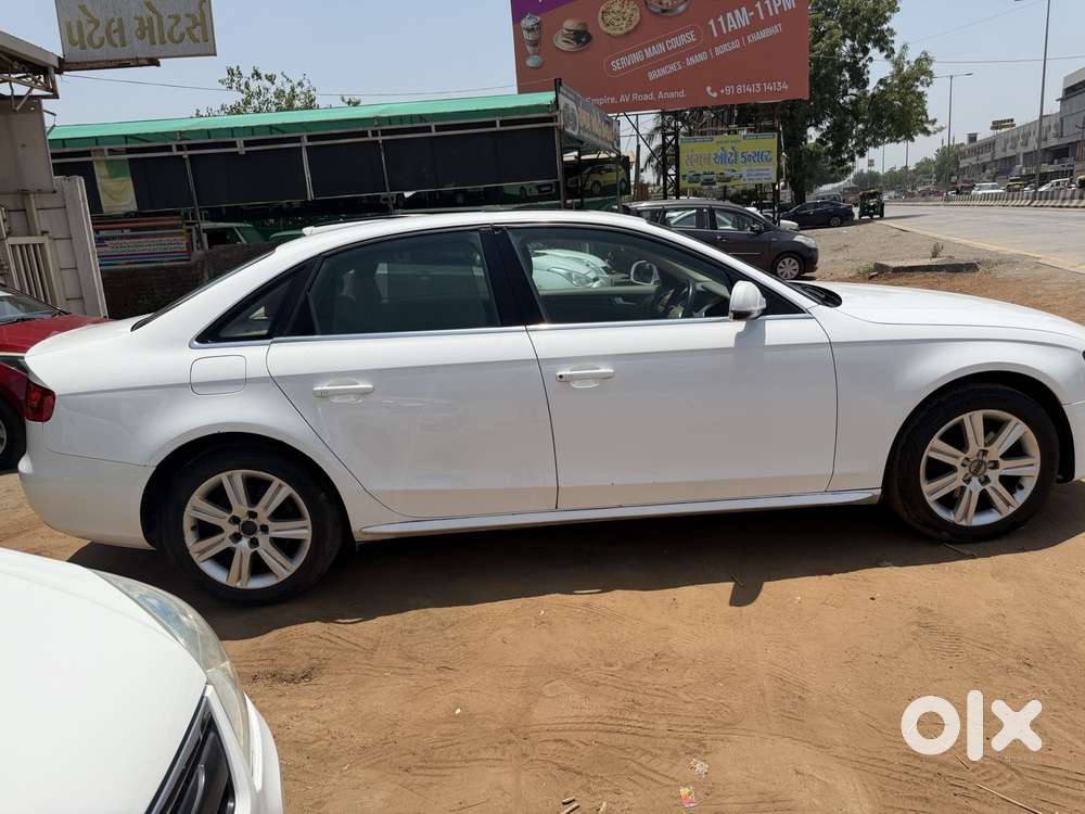 Audi A4 2.0 Tdi Premium With Sunroof, 2012, Diesel