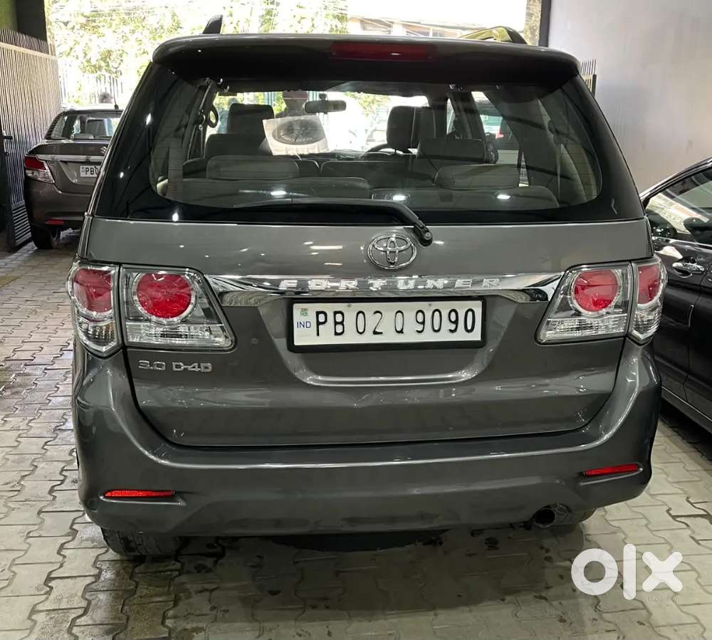 Gaddi Vich Number Ve Vip Laggaaa