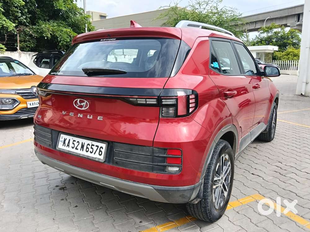 Hyundai Venue Sx (o) Mt 1.5 Diesel, 2022, Diesel