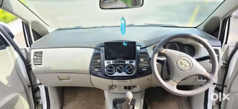 Toyota Innova Diesel 2012