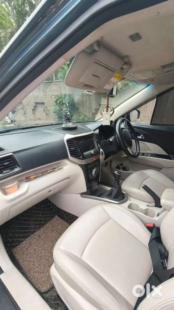Mahindra Xuv300 2019 Petrol A+ Condition