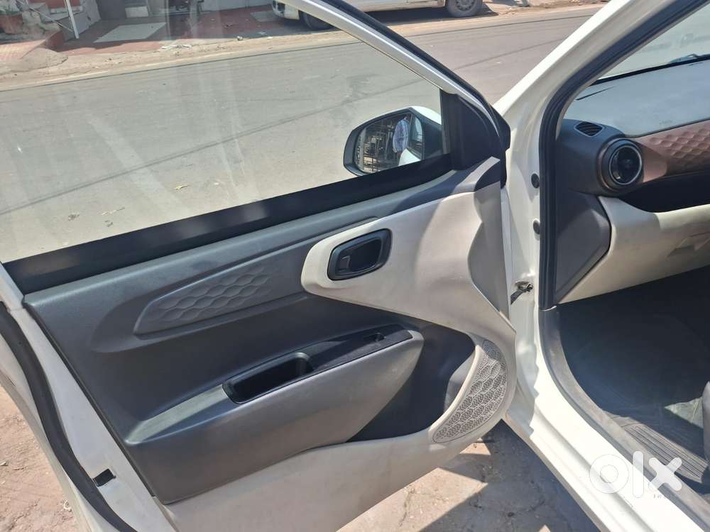 Hyundai Aura [2020-2023] 1.2 S Cng, 2023, Cng & Hybrids