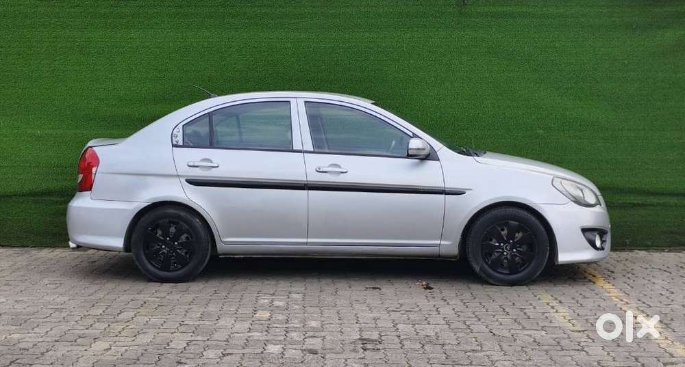 Hyundai Verna, 2010, Petrol