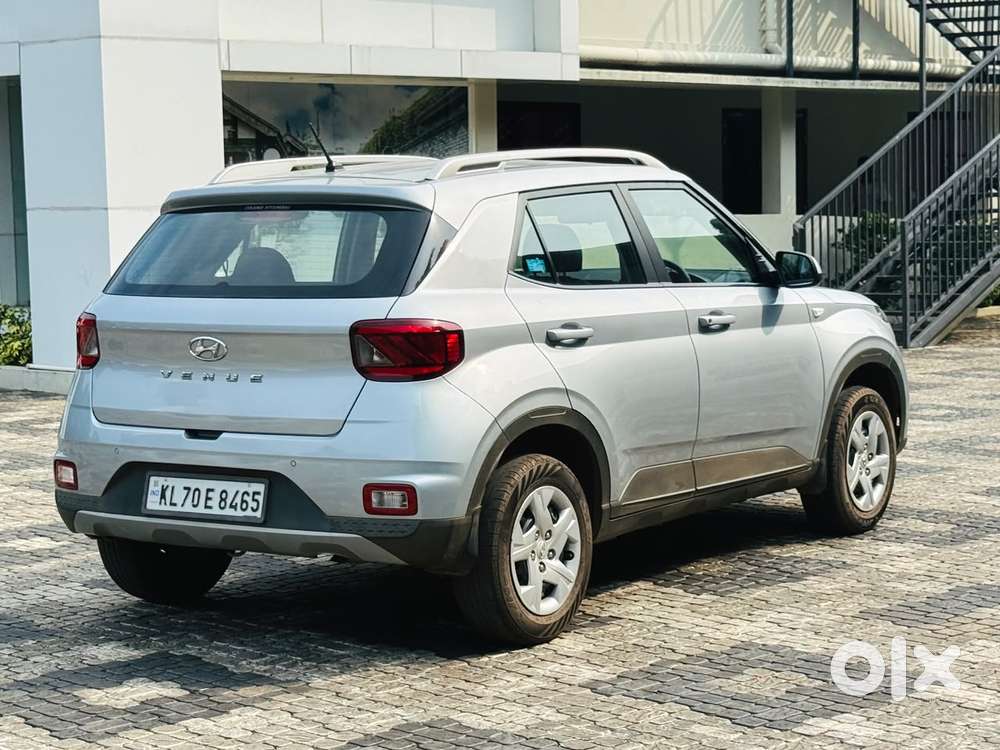 Hyundai Venue S 1.2 Petrol, 2019, Petrol