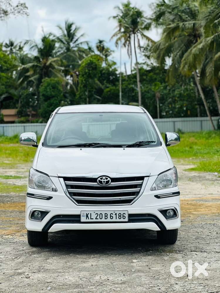 Toyota Innova Diesel 2010 Car