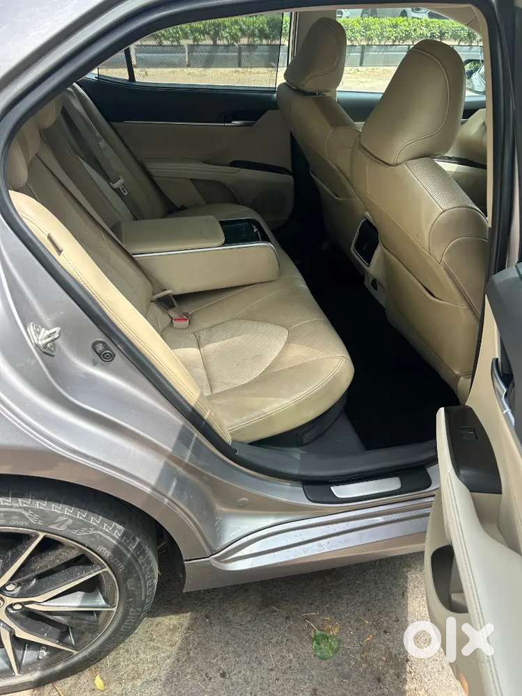 Toyota Camry Hybrid 2022 Model
